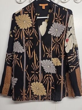 Harari 100% Silk Beautiful Black Gray Tan Floral V Neck Long Sleeve Blouse Sz M